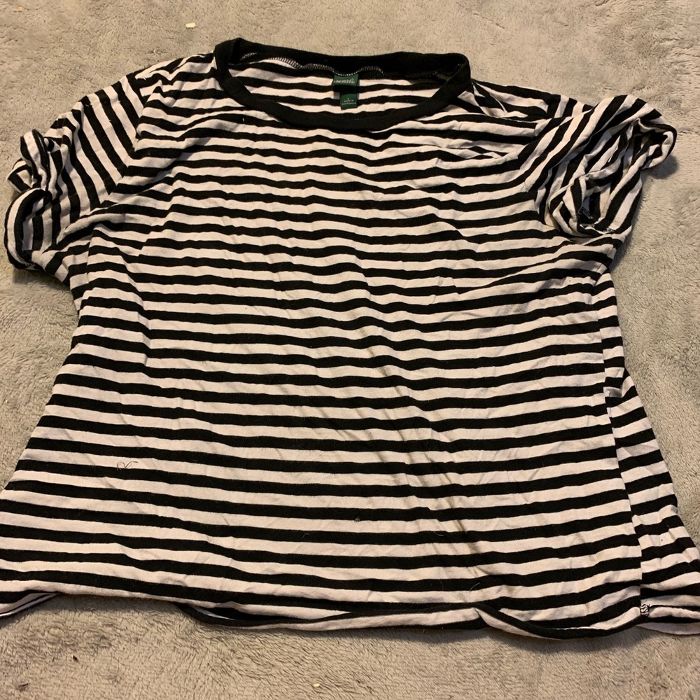 black and white striped t-shirt❕❕